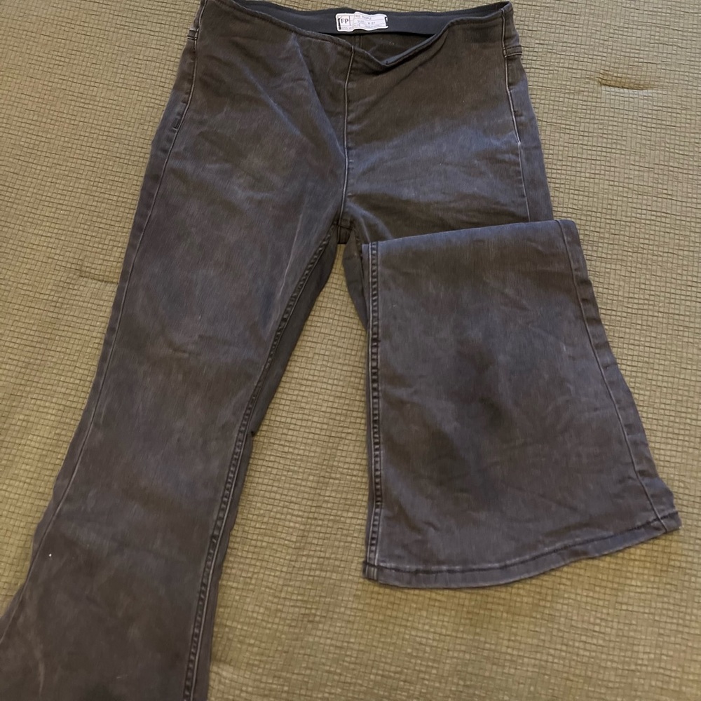 Free People We the Free Gummy Flared Leg Mid Rise Pull-On Stretch Jeans